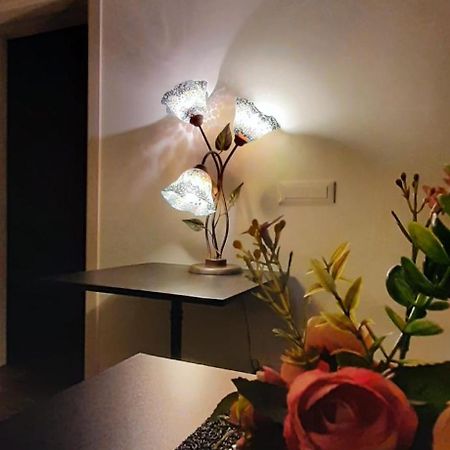 Double A Guest House Mestre Kültér fotó