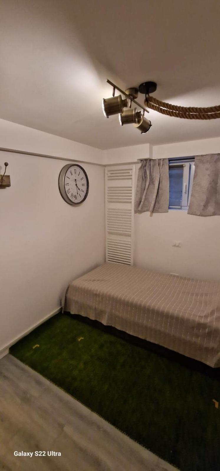 Double A Guest House Mestre Kültér fotó