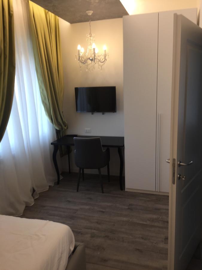 Double A Guest House Mestre Kültér fotó