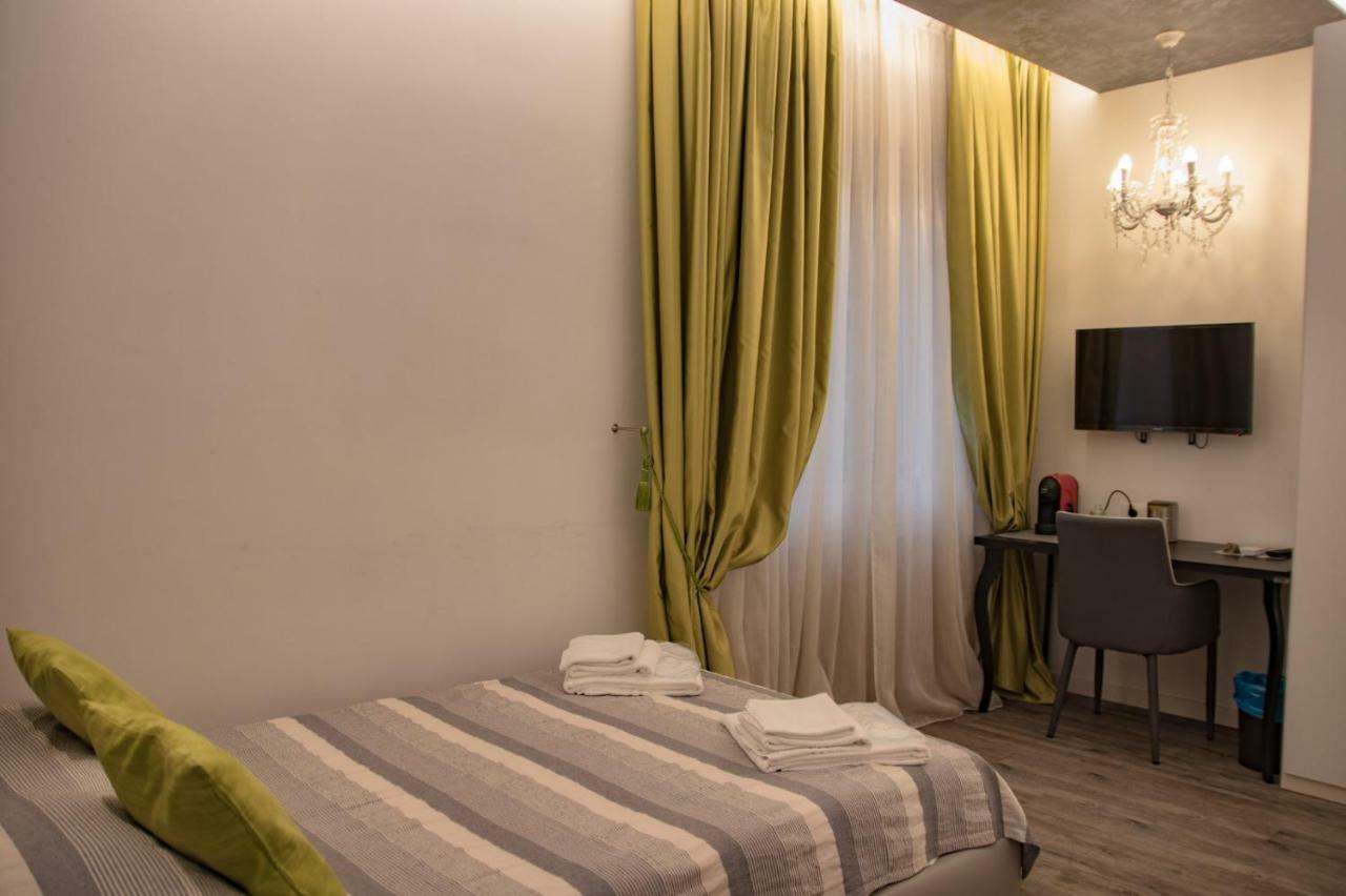 Double A Guest House Mestre Kültér fotó