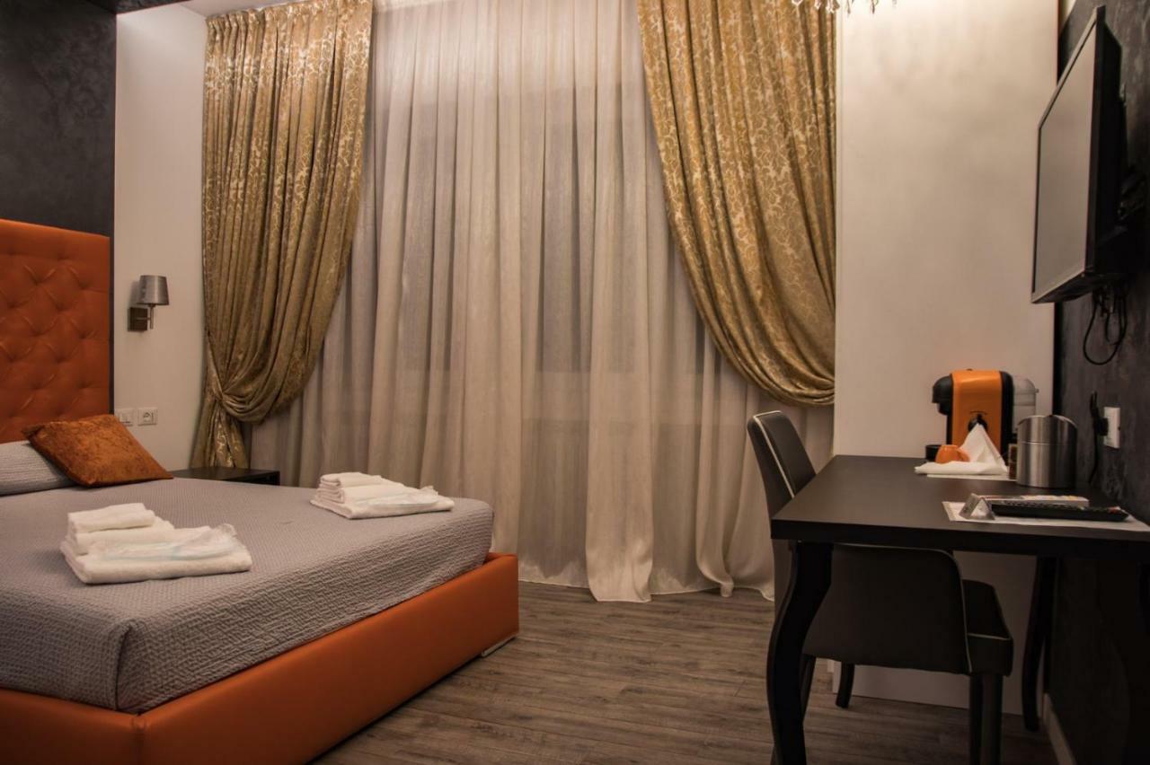 Double A Guest House Mestre Kültér fotó