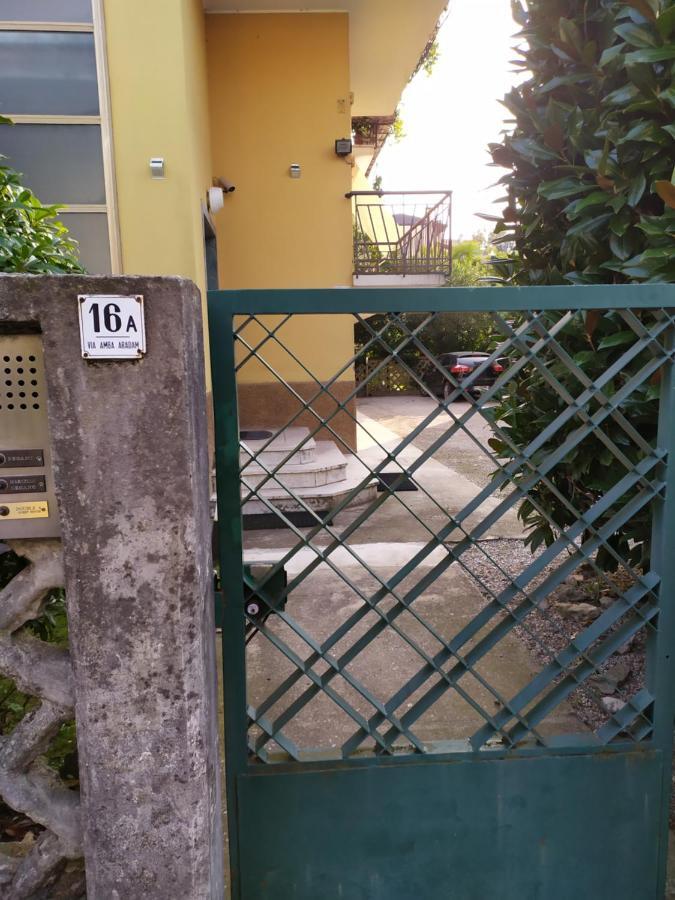 Double A Guest House Mestre Kültér fotó